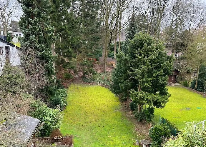 Apartment Near Park